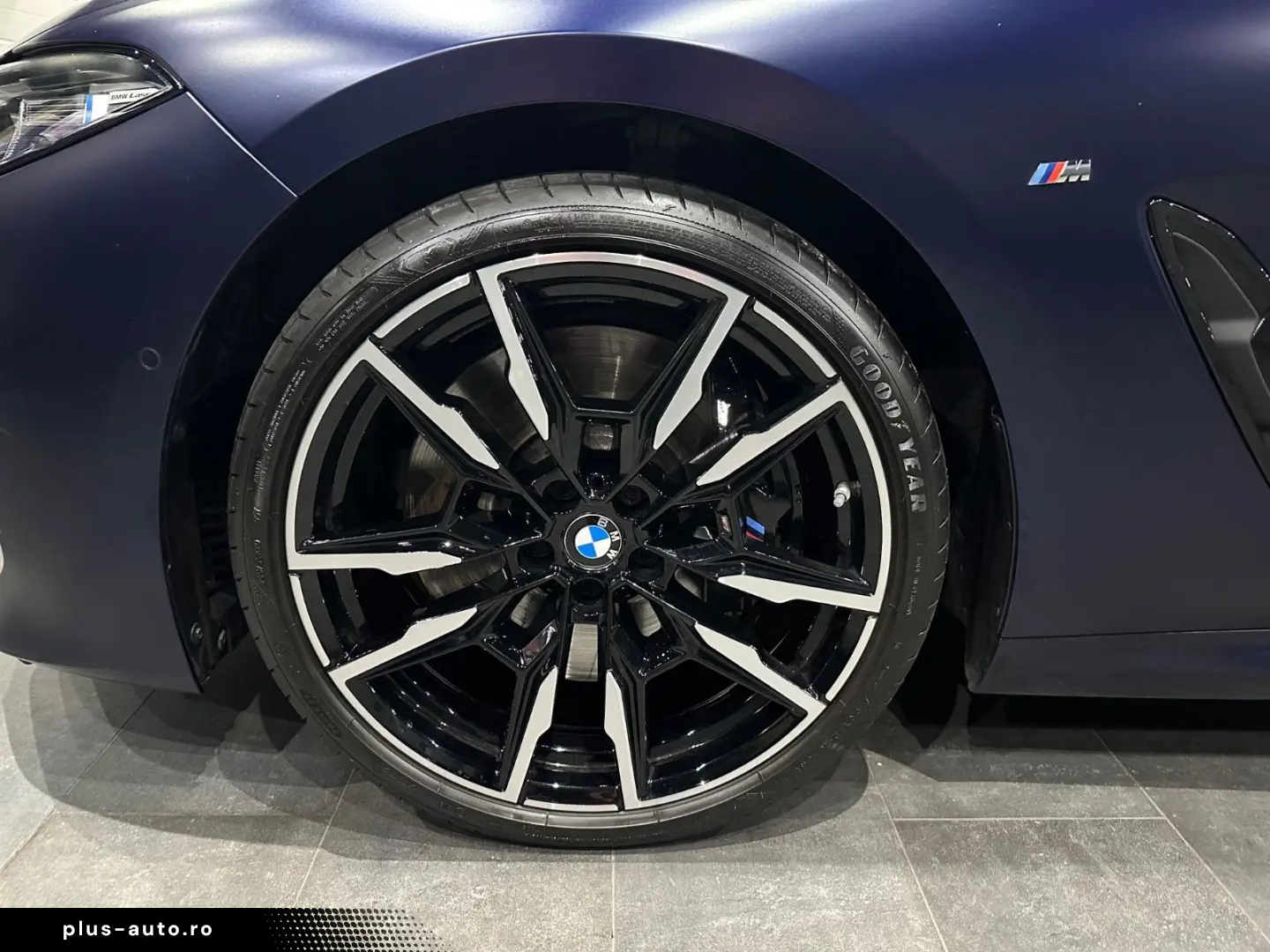 BMW M850 i xDrive Cabrio  B&W  LASER   Matt   1.HAND