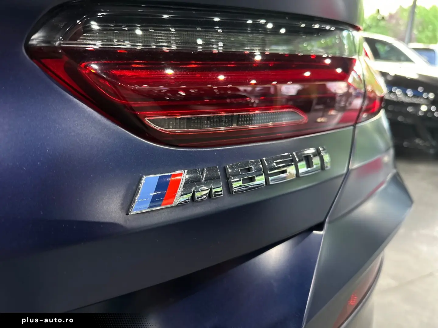BMW M850 i xDrive Cabrio  B&W  LASER   Matt   1.HAND