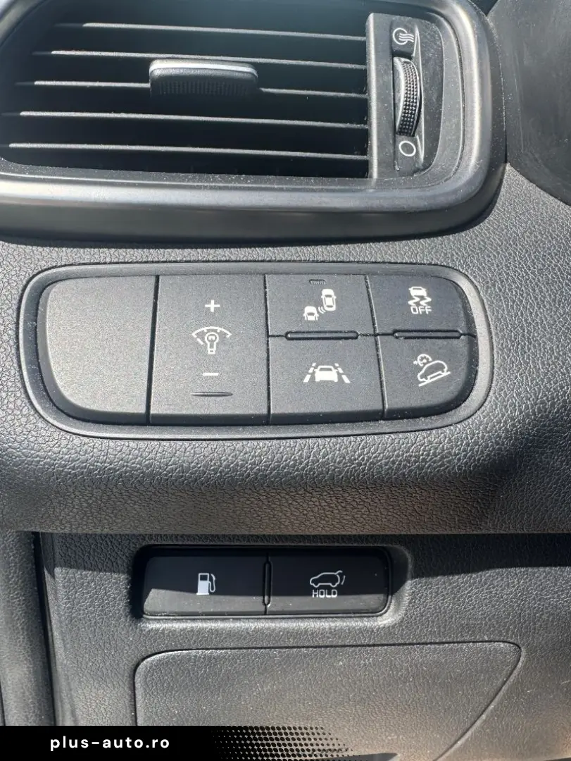 KIA SORENTO 2.2 DSL Cosmo 8AT 4x4