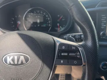 KIA SORENTO 2.2 DSL Cosmo 8AT 4x4
