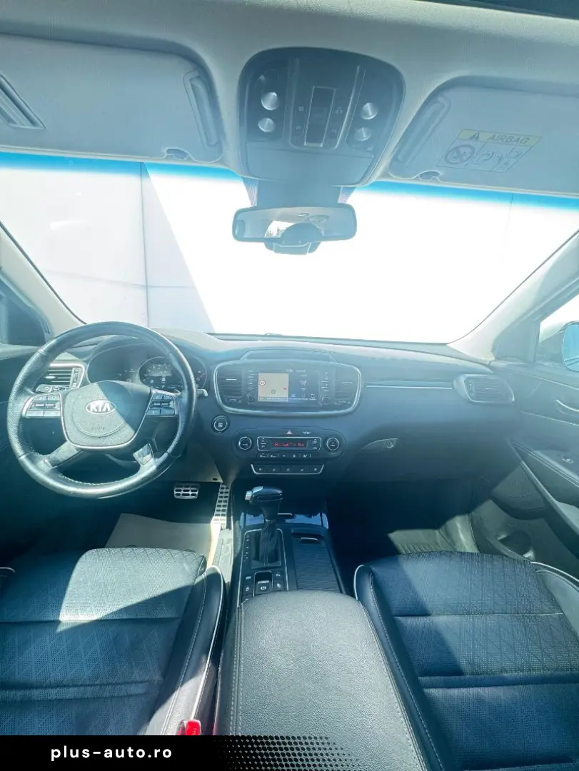 KIA SORENTO 2.2 DSL Cosmo 8AT 4x4