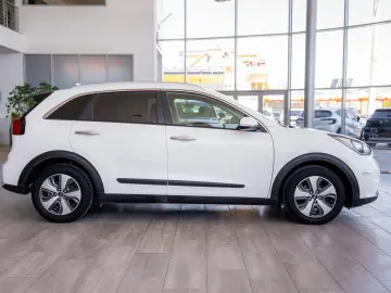 Kia Niro HYBRID 16