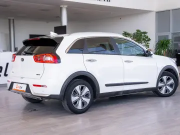 Kia Niro HYBRID 16
