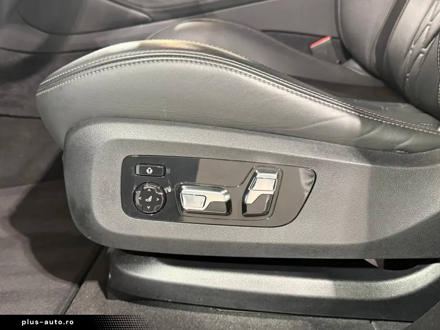 BMW X6 M60i xDrive