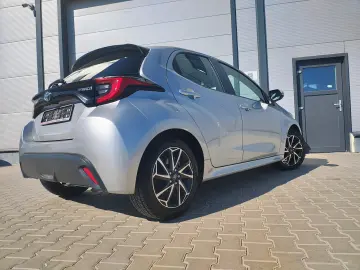 Toyota Yaris Hybrid Dynamic 1.5 CVT