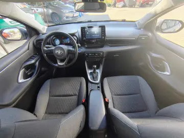 Toyota Yaris Hybrid Dynamic 1.5 CVT
