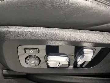 BMW X6 M Massage Bowers & Wilkins AHK Laser Kamera