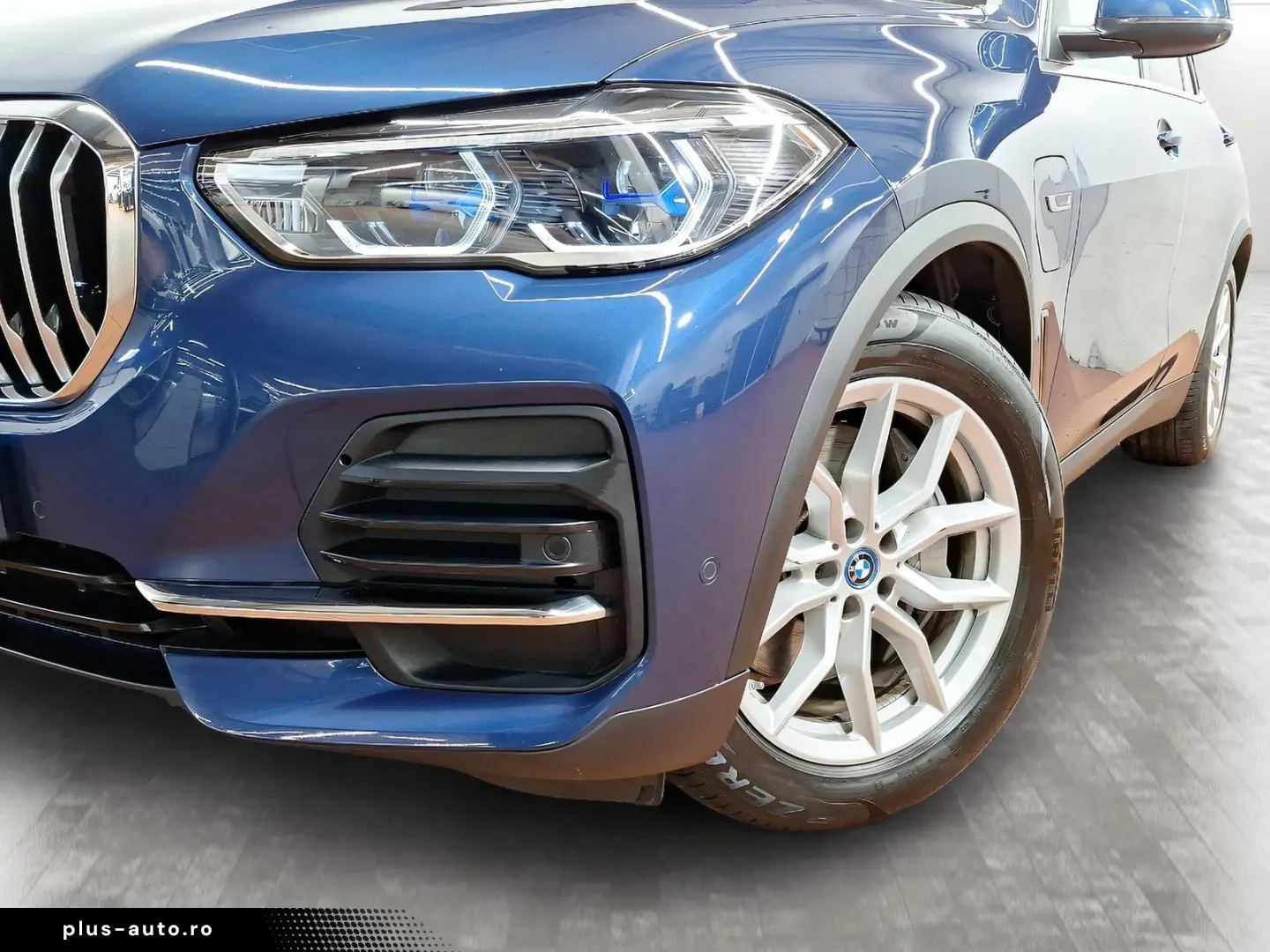 BMW X5 xDr45e DAProf H&K 360 TrailerHitch Laser 4ZClima