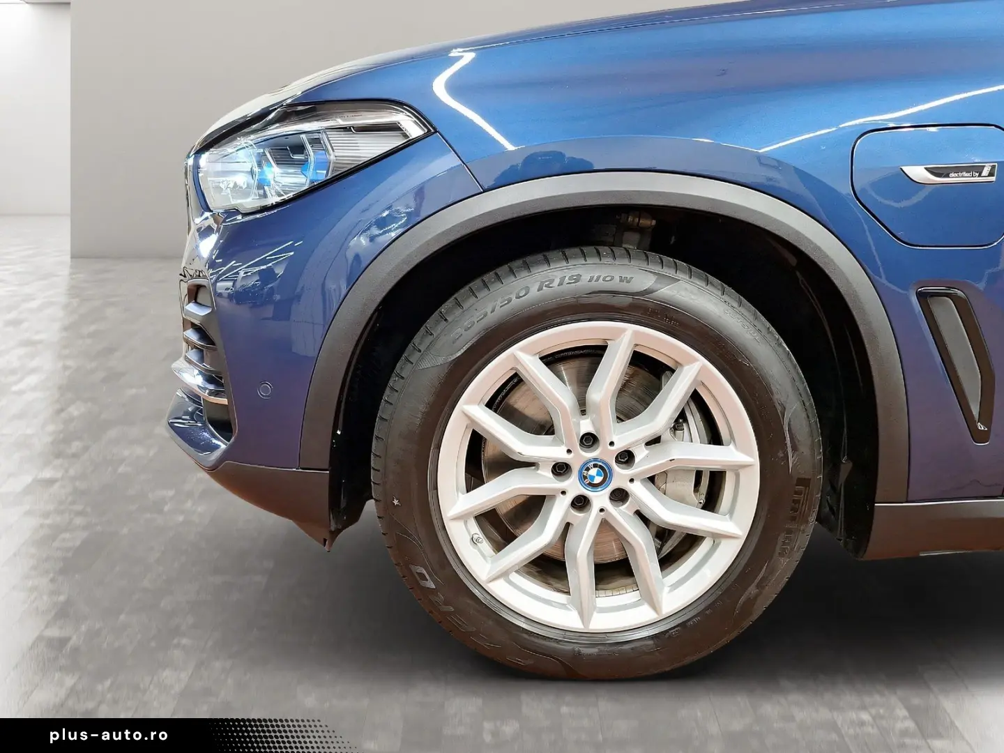 BMW X5 xDr45e DAProf H&K 360 TrailerHitch Laser 4ZClima