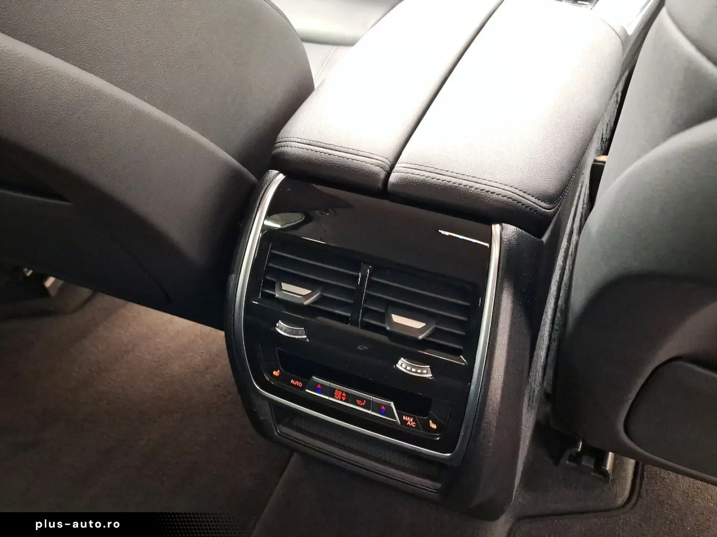 BMW X5 xDr45e DAProf H&K 360 TrailerHitch Laser 4ZClima