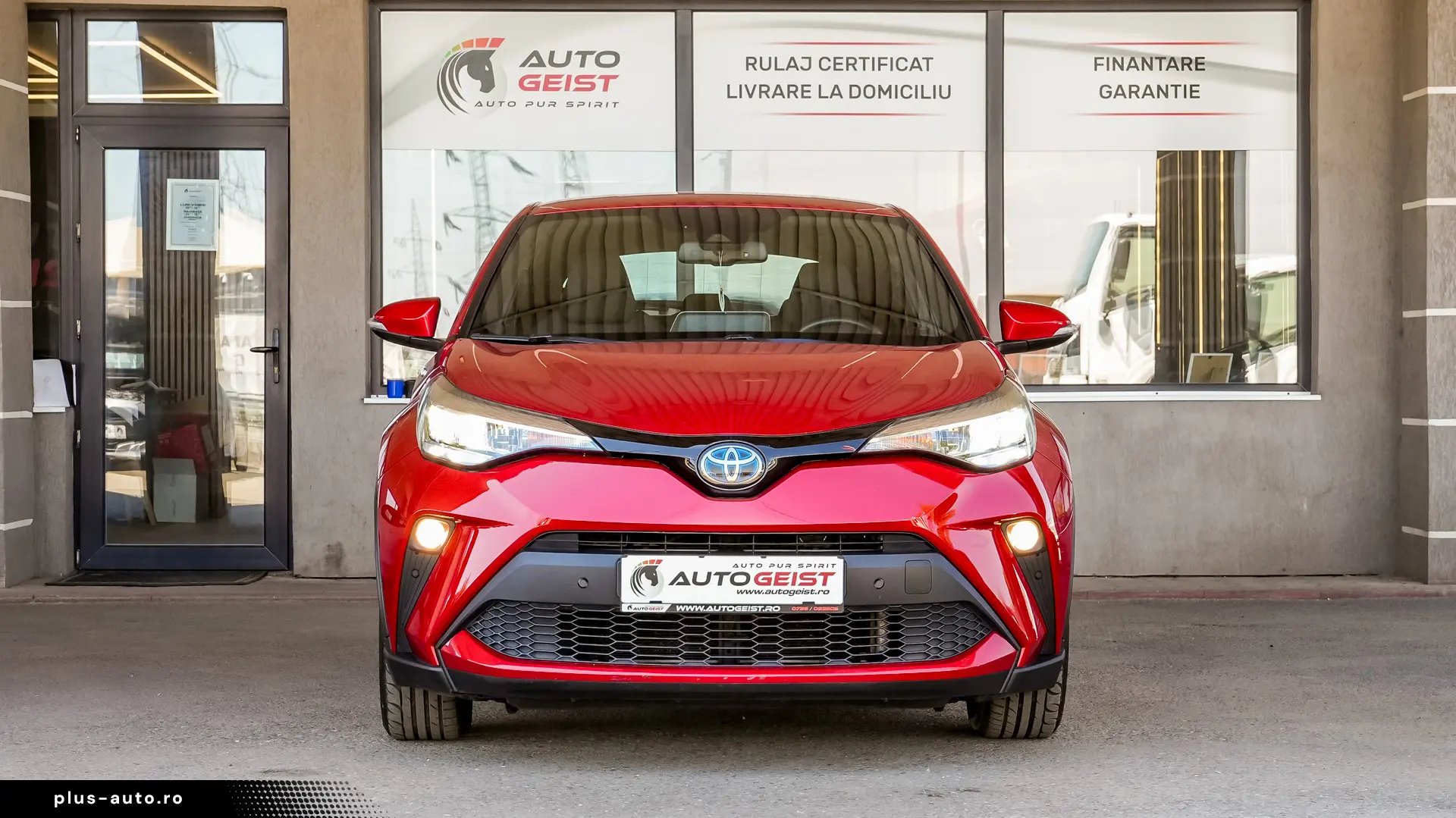 Toyota C-hr HYBRIDE 1.8L DYNAMIC BUSINESS