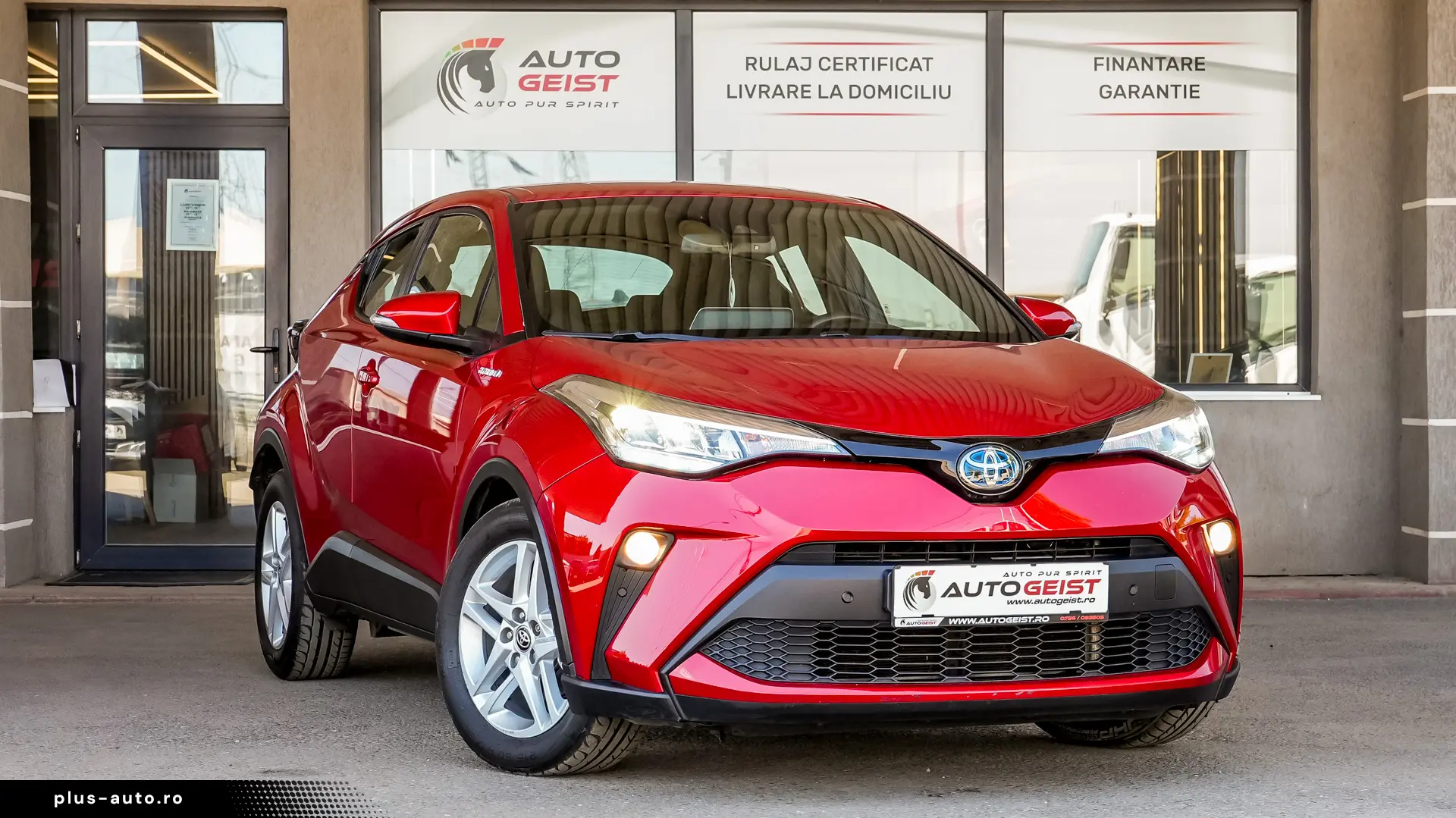 Toyota C-hr HYBRIDE 1.8L DYNAMIC BUSINESS