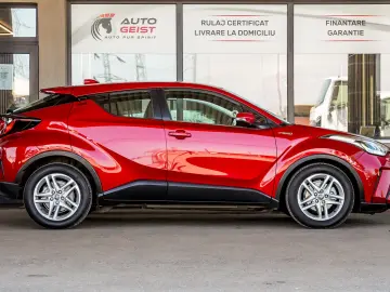 Toyota C-hr HYBRIDE 1.8L DYNAMIC BUSINESS
