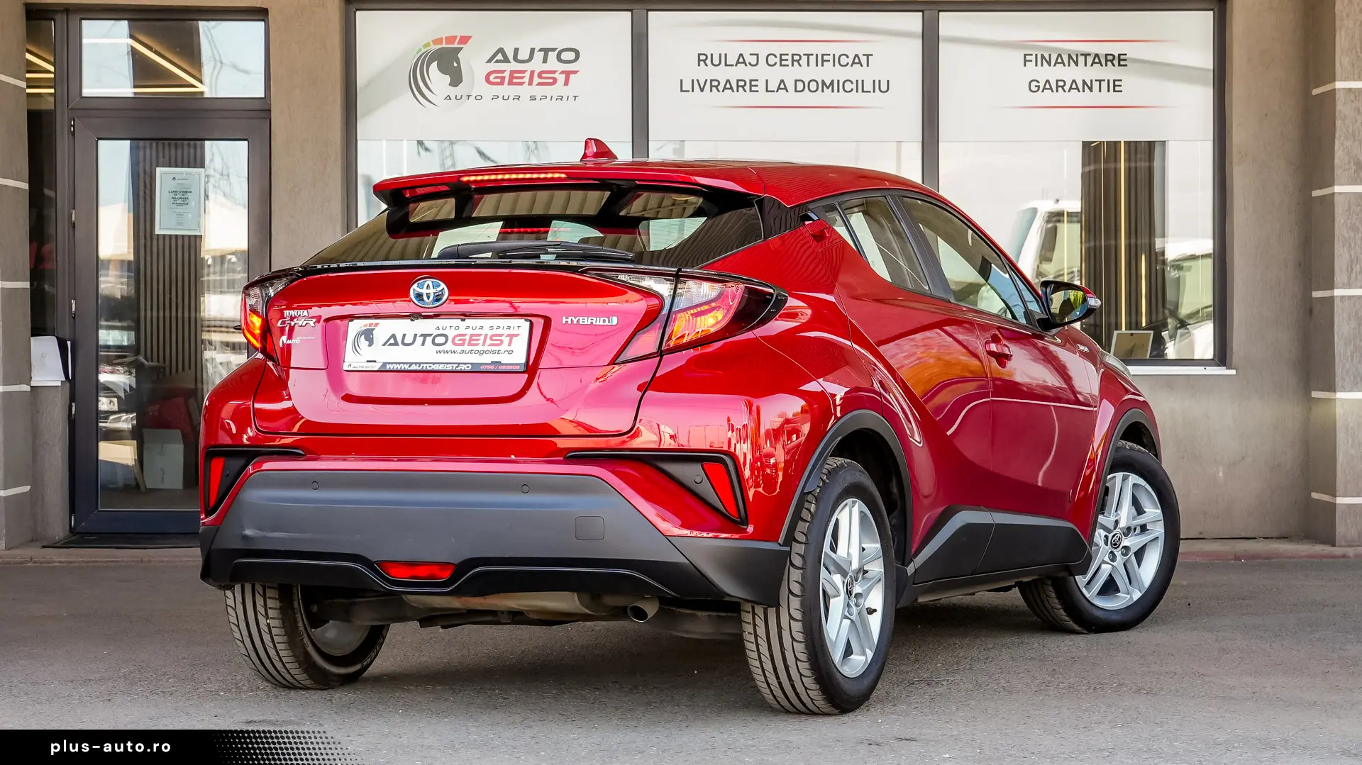Toyota C-hr HYBRIDE 1.8L DYNAMIC BUSINESS