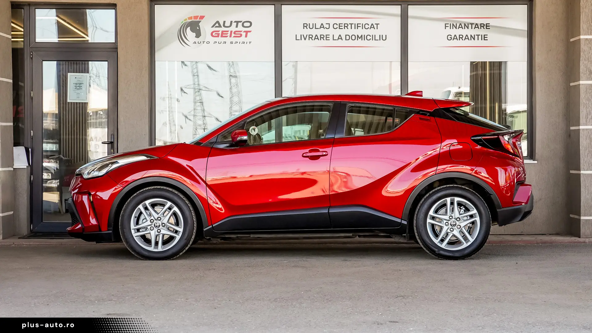 Toyota C-hr HYBRIDE 1.8L DYNAMIC BUSINESS