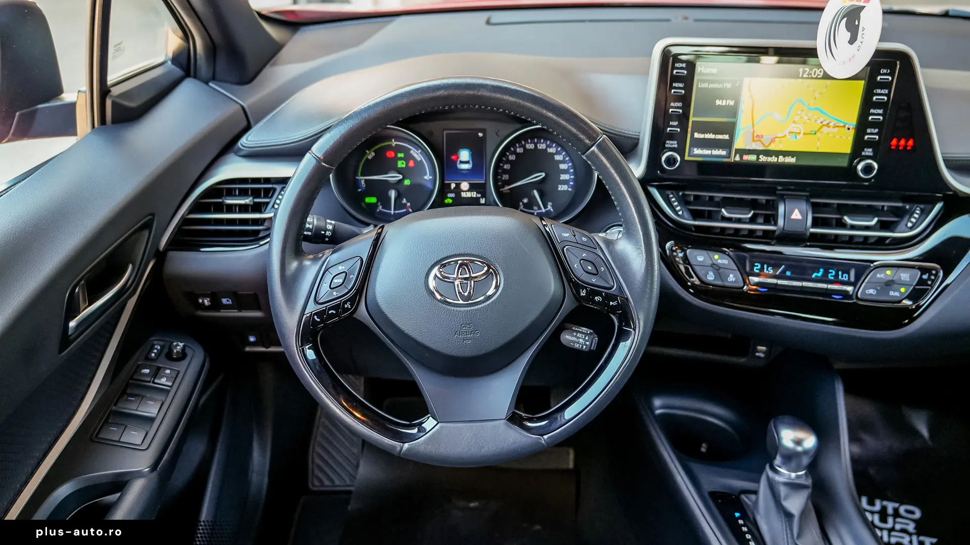 Toyota C-hr HYBRIDE 1.8L DYNAMIC BUSINESS