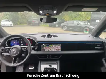 Porsche Macan Turbo BOSE