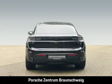 Porsche Macan Turbo BOSE