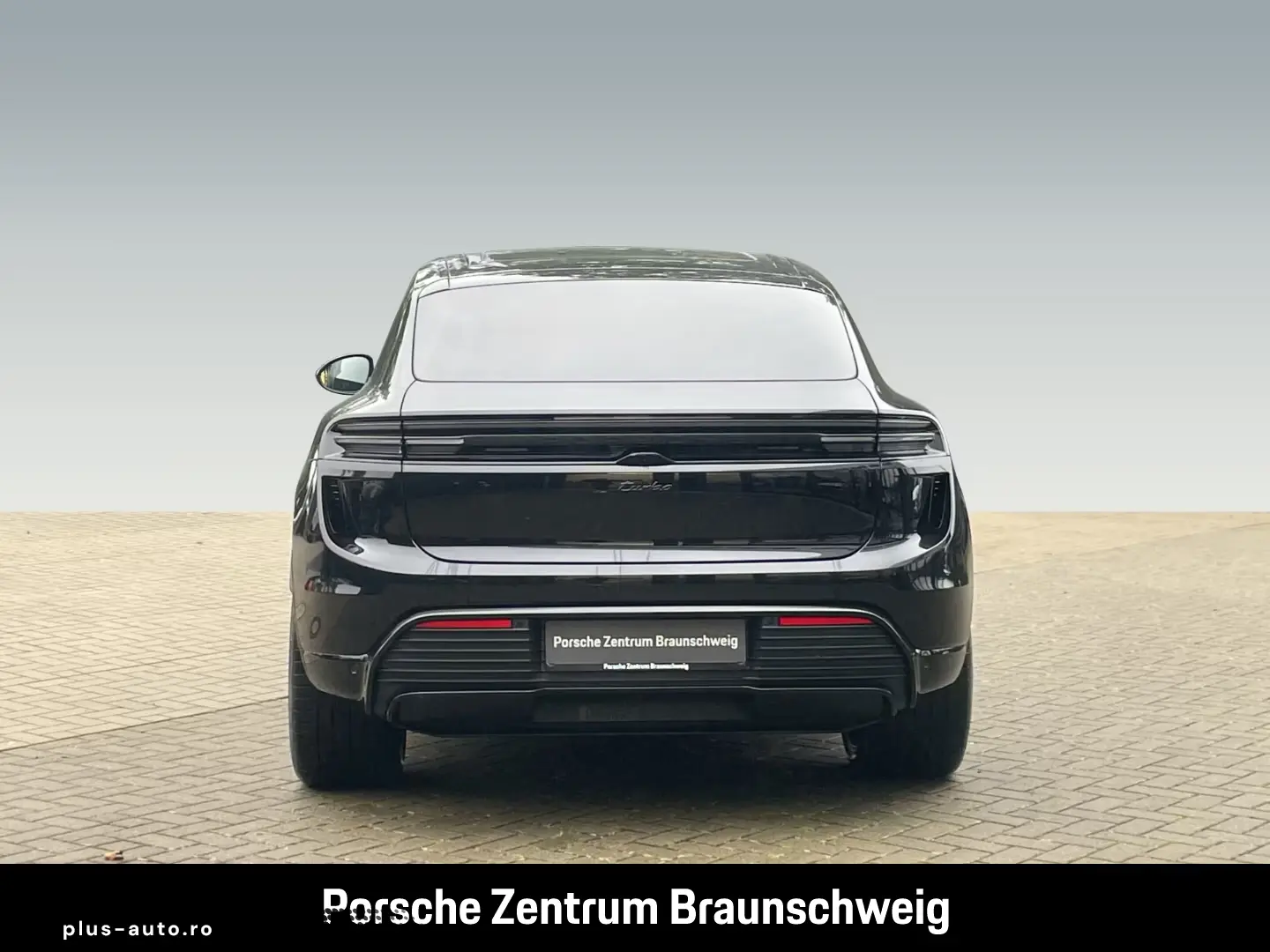 Porsche Macan Turbo BOSE