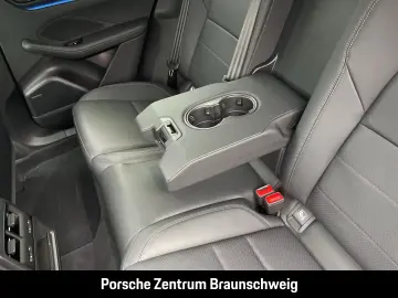 Porsche Macan Turbo BOSE