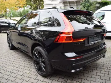 VOLVO XC60 T6 Plus Black Edition Head-Up 360 Pano H&K