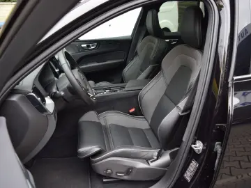VOLVO XC60 T6 Plus Black Edition Head-Up 360 Pano H&K