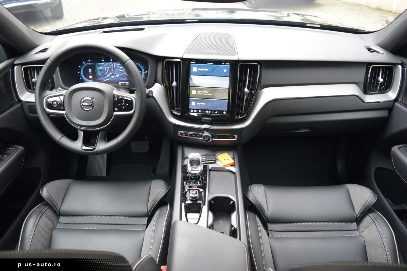 VOLVO XC60 T6 Plus Black Edition Head-Up 360 Pano H&K