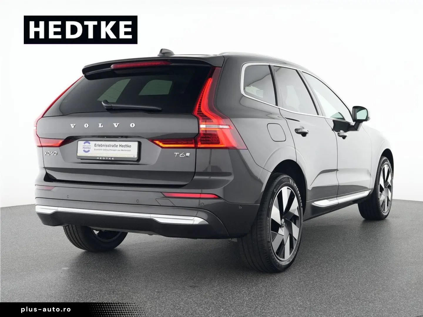 VOLVO XC60 T6 AWD Plug-in Hybrid Ultra Bright B&W HUD