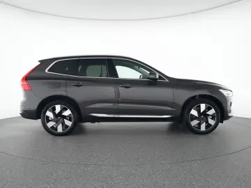 VOLVO XC60 T6 AWD Plug-in Hybrid Ultra Bright B&W HUD