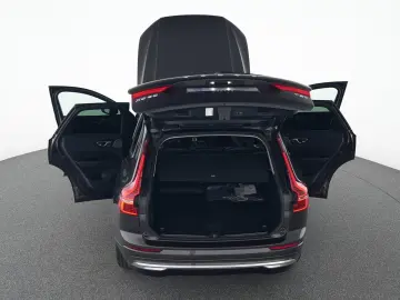 VOLVO XC60 T6 AWD Plug-in Hybrid Ultra Bright B&W HUD