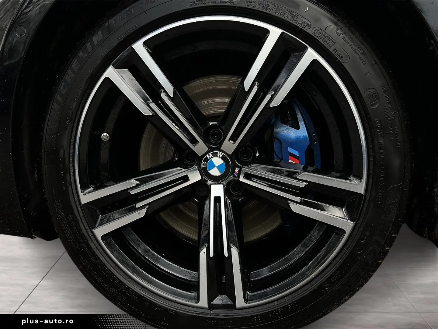 BMW M440i xDrive Coupé HiFi DAB WLAN GSD Komfortzg.