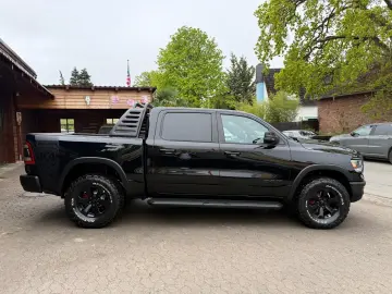DODGE EU-RAM REBEL 1HAND LPG 12 NAVI DIGITAL TACHO