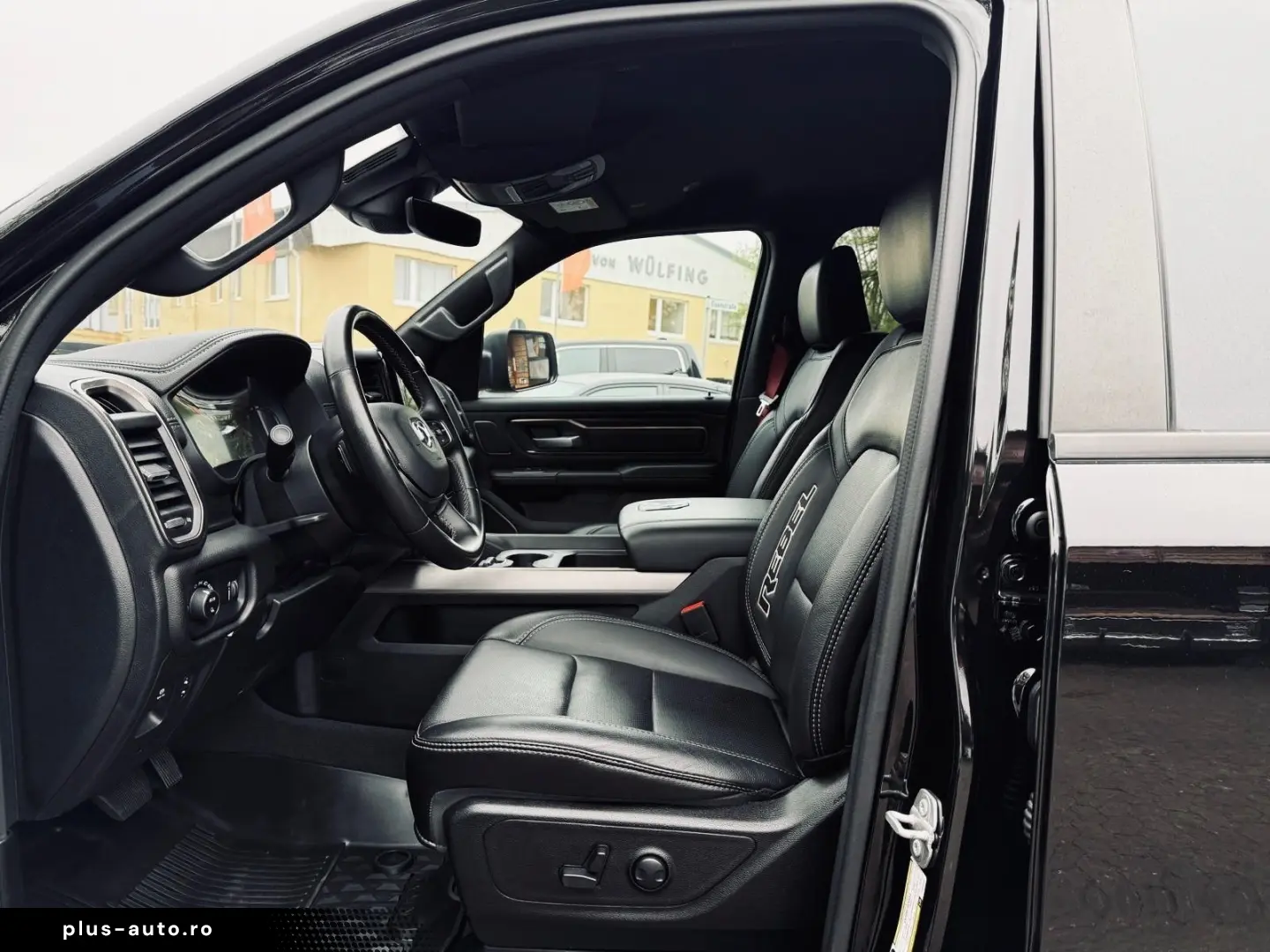 DODGE EU-RAM REBEL 1HAND LPG 12 NAVI DIGITAL TACHO