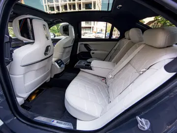 BMW 750e xDrive