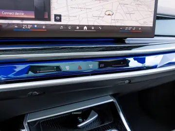 BMW 750e xDrive