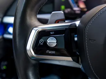 BMW 750e xDrive