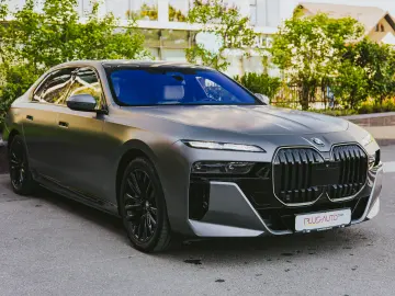 BMW 750e xDrive