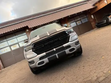 DODGE V8 AHK NAVI LONGBED OFFROAD ALCANTARA LIFT LED