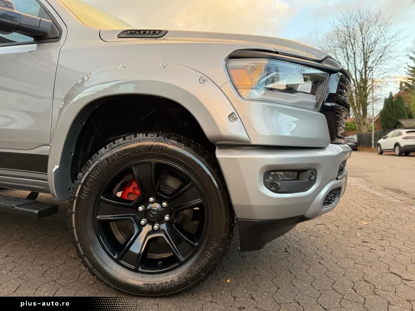 DODGE V8 AHK NAVI LONGBED OFFROAD ALCANTARA LIFT LED