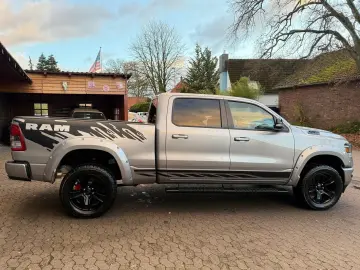 DODGE V8 AHK NAVI LONGBED OFFROAD ALCANTARA LIFT LED