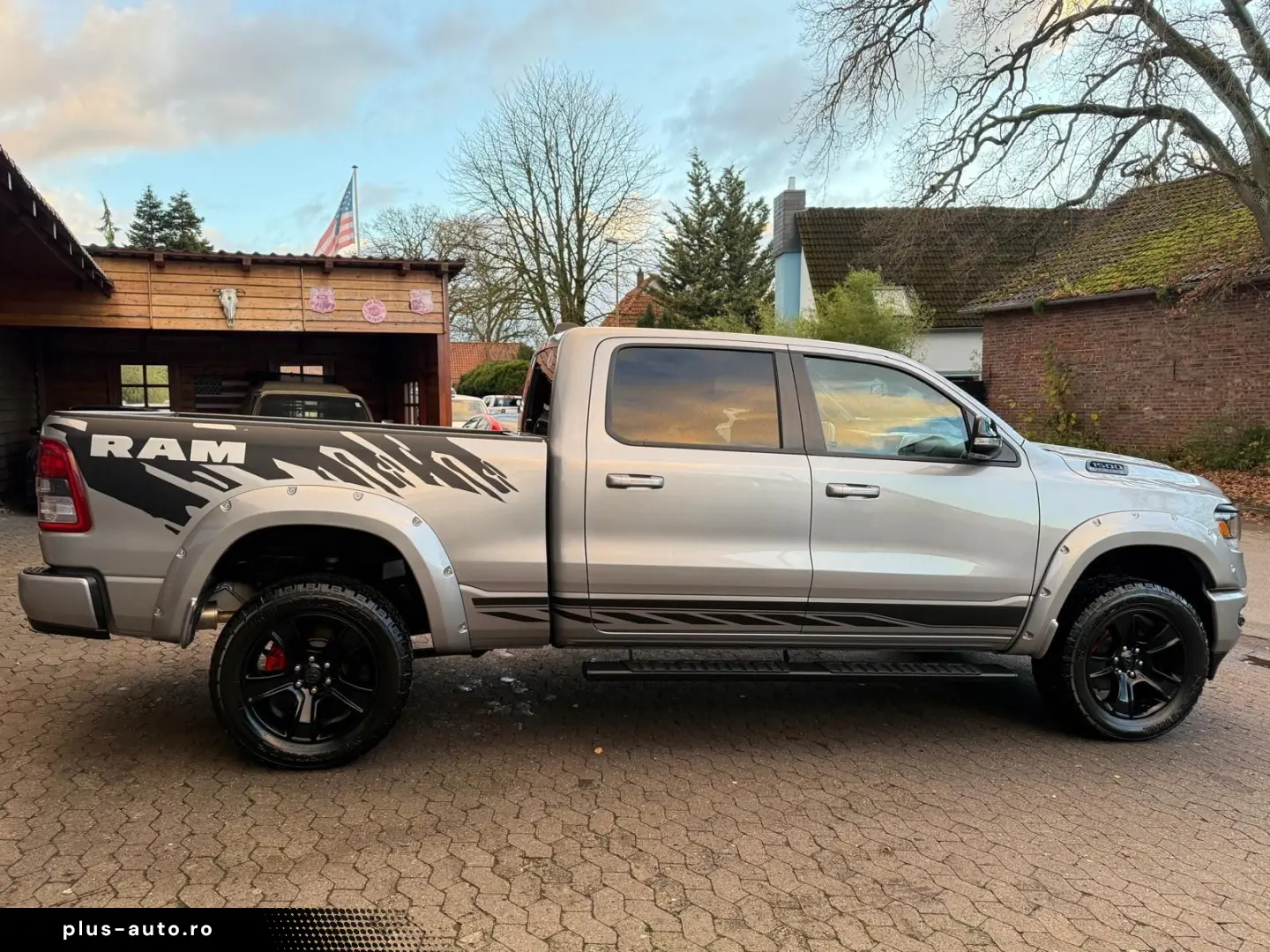 DODGE V8 AHK NAVI LONGBED OFFROAD ALCANTARA LIFT LED
