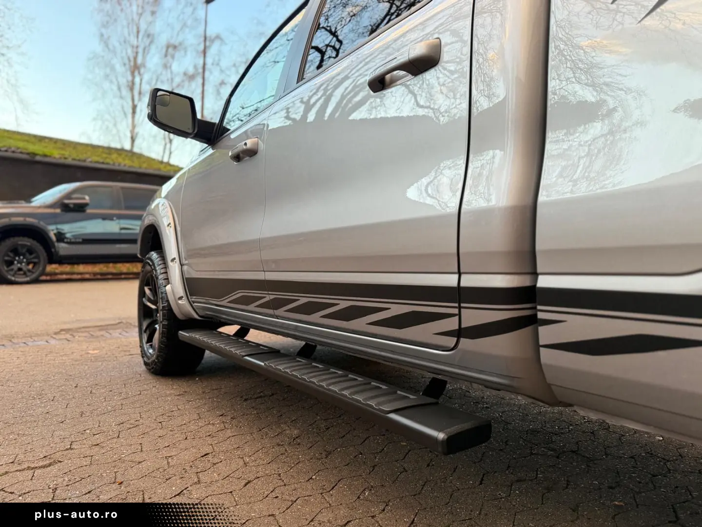 DODGE V8 AHK NAVI LONGBED OFFROAD ALCANTARA LIFT LED