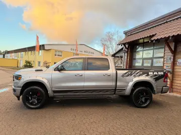 DODGE V8 AHK NAVI LONGBED OFFROAD ALCANTARA LIFT LED