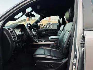 DODGE V8 AHK NAVI LONGBED OFFROAD ALCANTARA LIFT LED