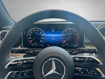 MERCEDES-BENZ CLE 200 Cabriolet AMG AHK Burmester Vollleder
