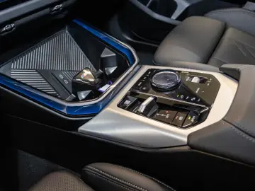 BMW X3 M50i AHK Panorama Navi 360Kamera Leder eSitze