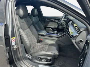 AUDI A8 L 60 TFSI quattro S-LINE NAVI-PLUS MATRIX HUD