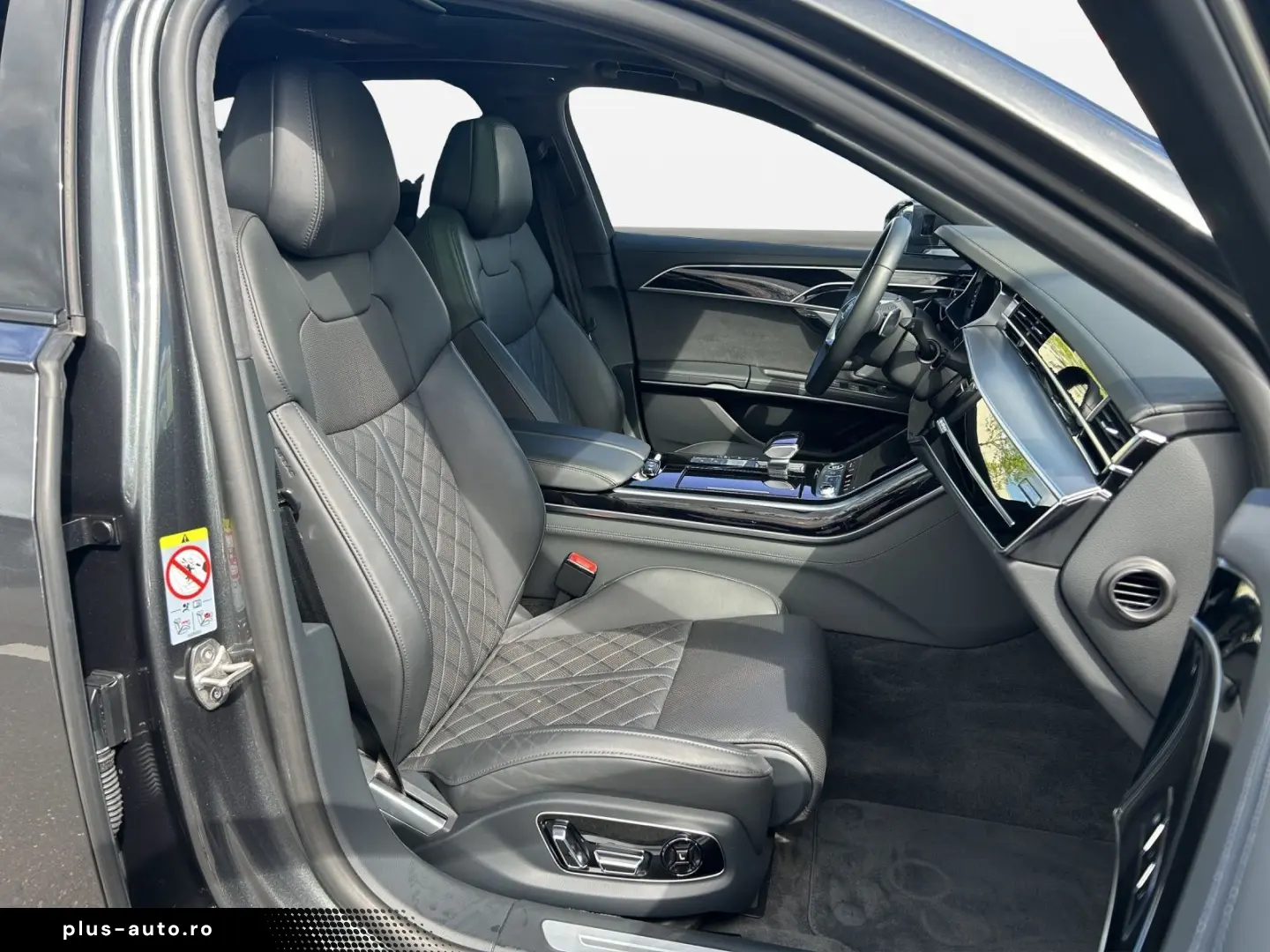 AUDI A8 L 60 TFSI quattro S-LINE NAVI-PLUS MATRIX HUD