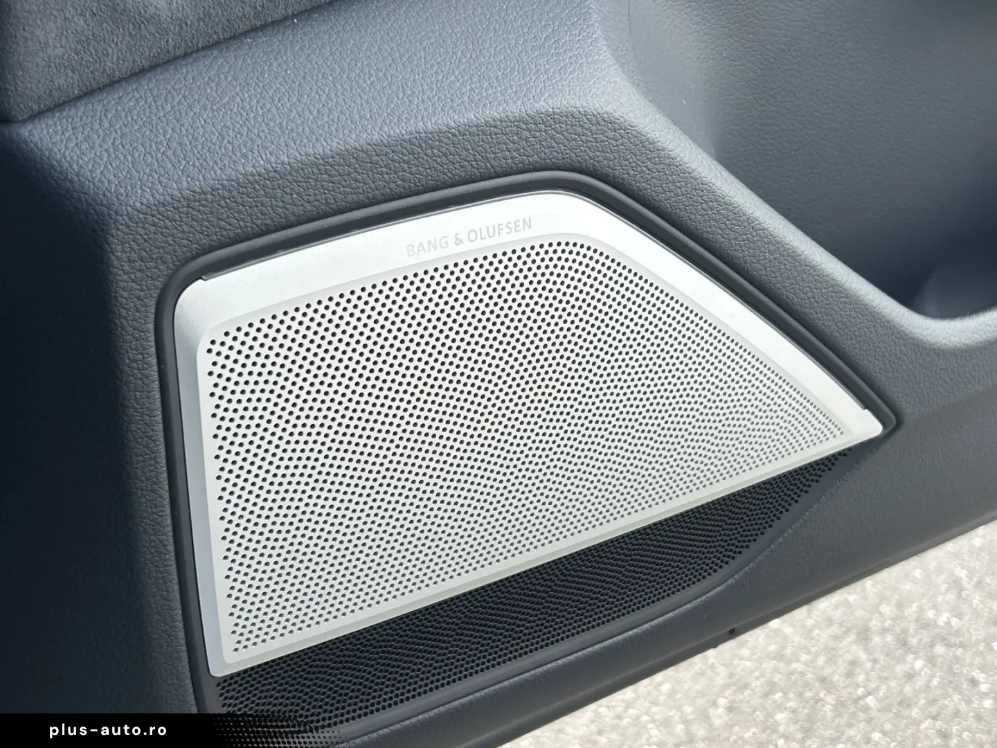 AUDI A8 L 60 TFSI quattro S-LINE NAVI-PLUS MATRIX HUD