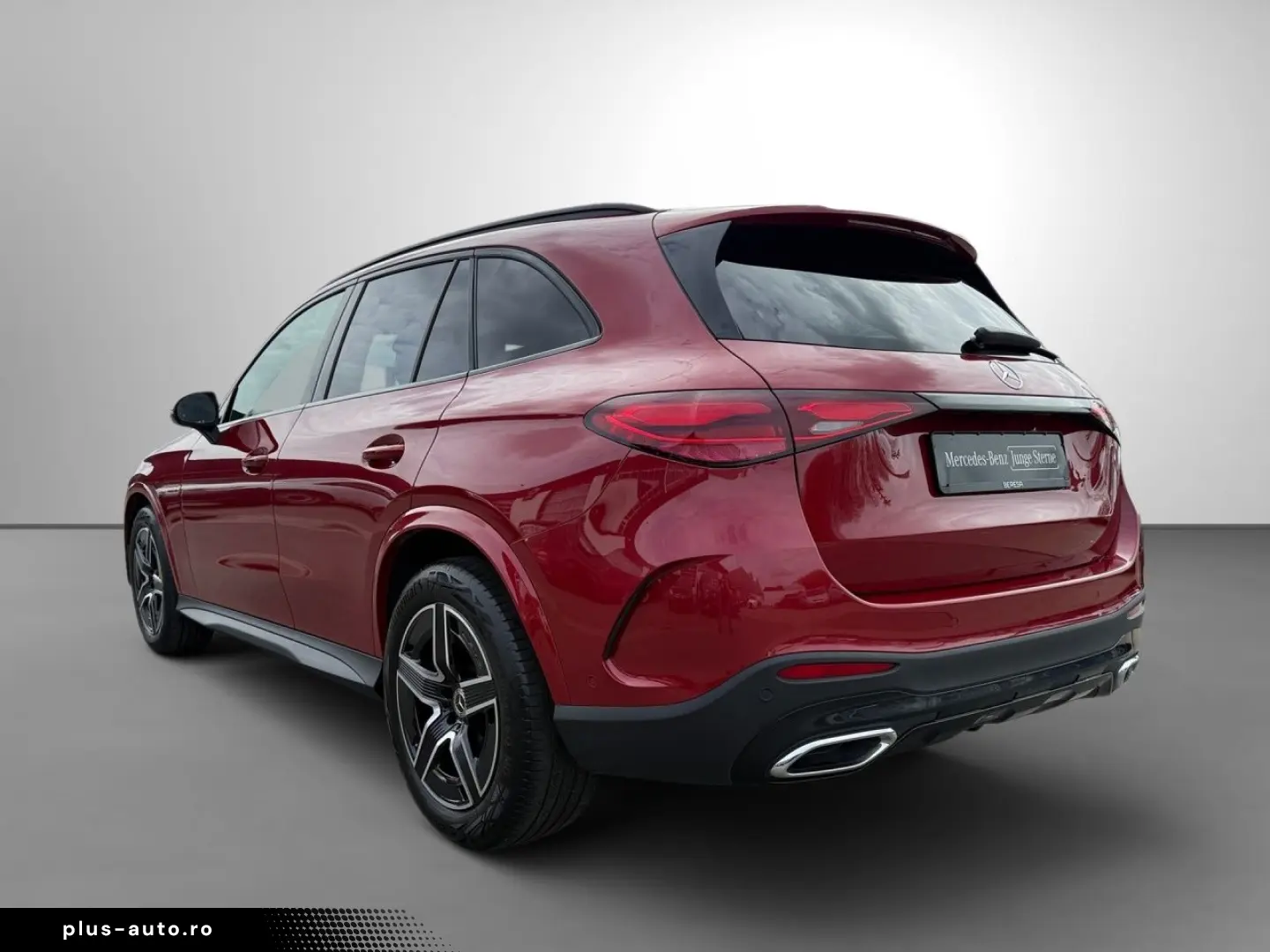 MERCEDES-BENZ GLC 200 4M AMG Night MANUFAKTUR AHK Memory 360